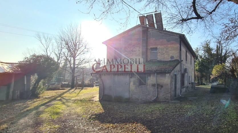 casa indipendente in vendita a Forlì in zona Rovere