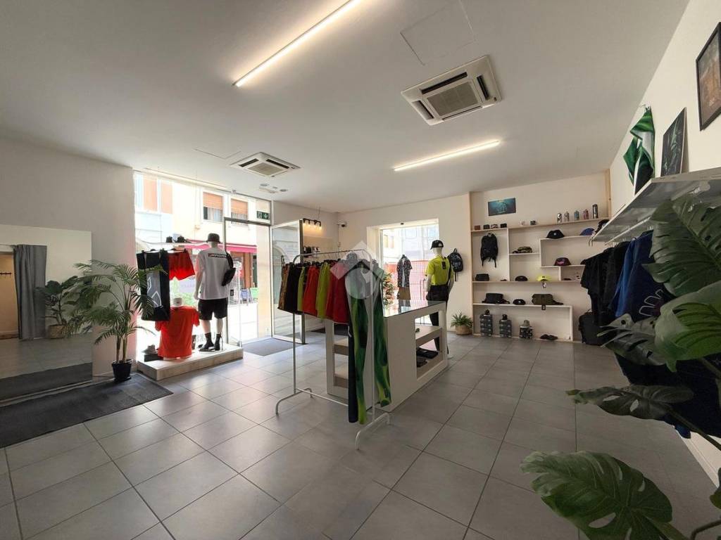 ufficio in vendita a Forlì in zona Centro Storico