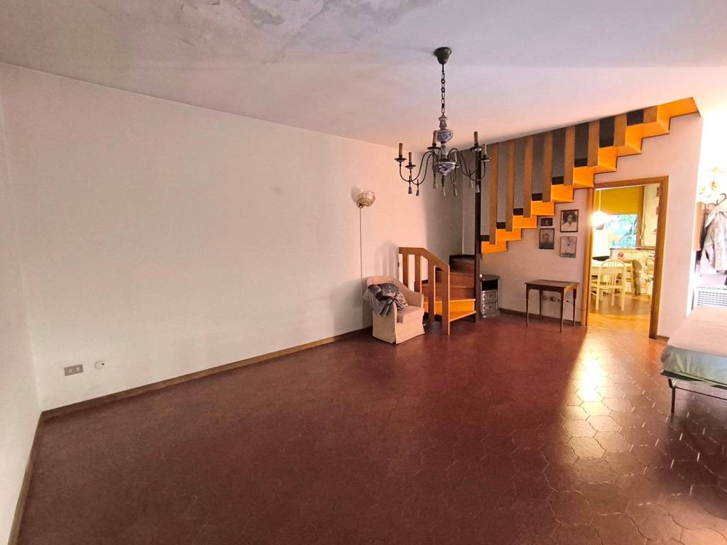 casa indipendente in vendita a Forlì in zona Cà Ossi