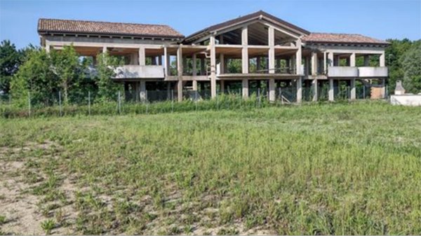 terreno edificabile in vendita a Forlì