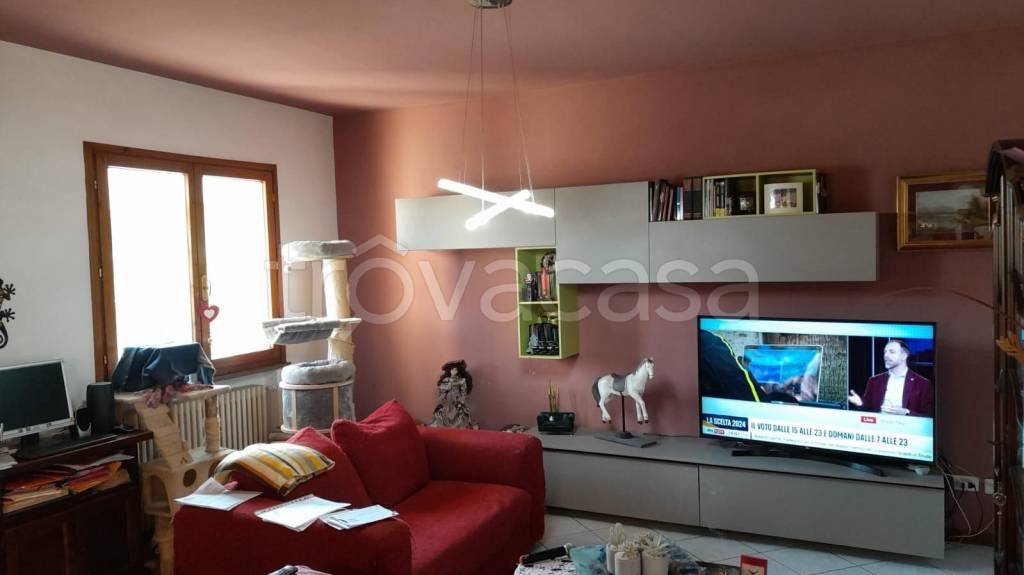 casa indipendente in vendita a Forlì in zona Cava