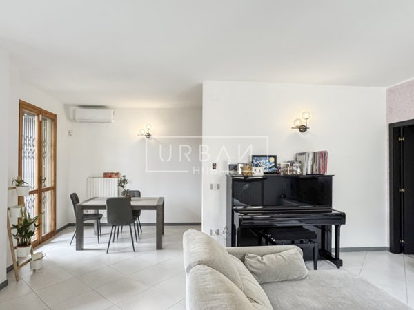 casa indipendente in vendita a Forlì in zona Carpinello