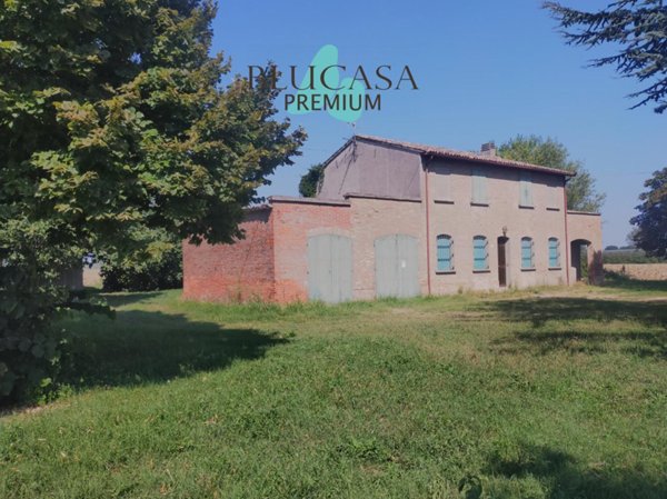 casa indipendente in vendita a Forlì in zona Roncadello
