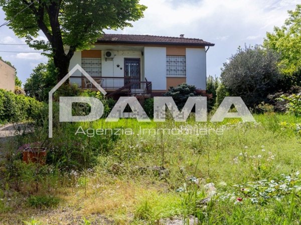 casa indipendente in vendita a Forlì in zona Centro Storico