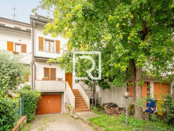 casa indipendente in vendita a Forlì in zona Cà Ossi