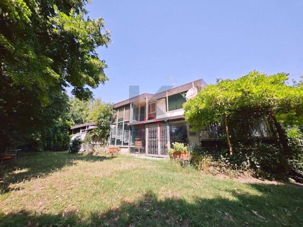 casa indipendente in vendita a Forlì in zona San Lorenzo in Noceto