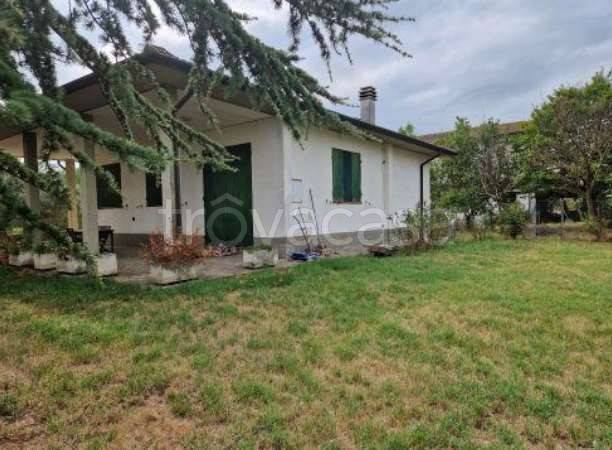 casa indipendente in vendita a Forlì