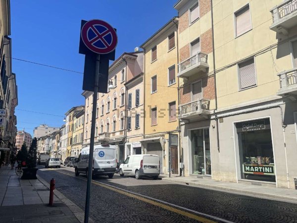 ufficio in vendita a Forlì in zona Centro Storico