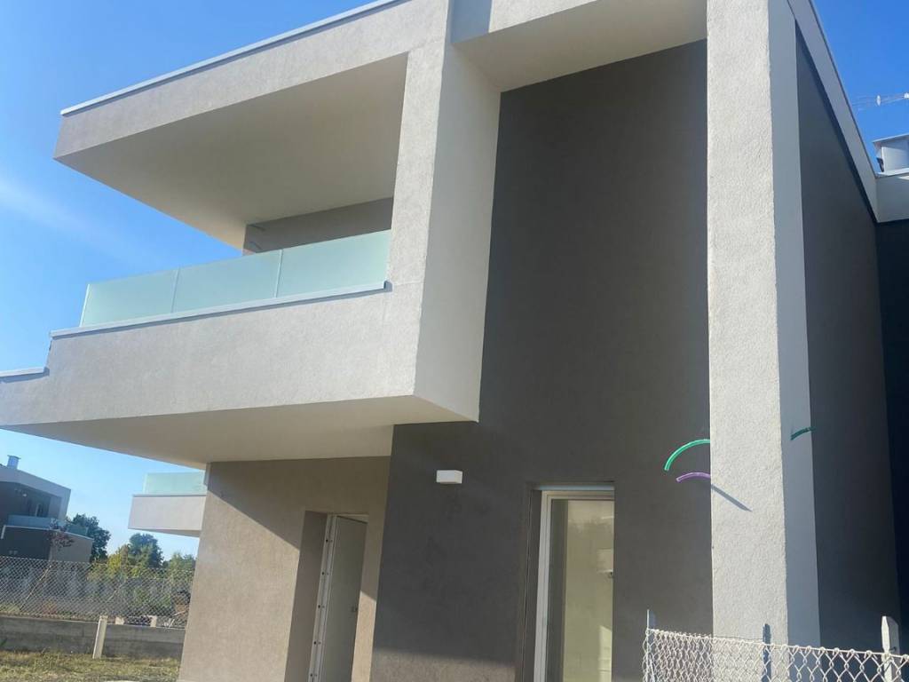 casa indipendente in vendita a Forlì in zona Cà Ossi