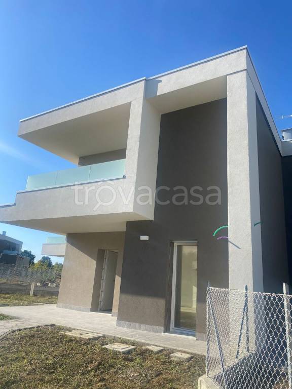 casa indipendente in vendita a Forlì in zona Vecchiazzano