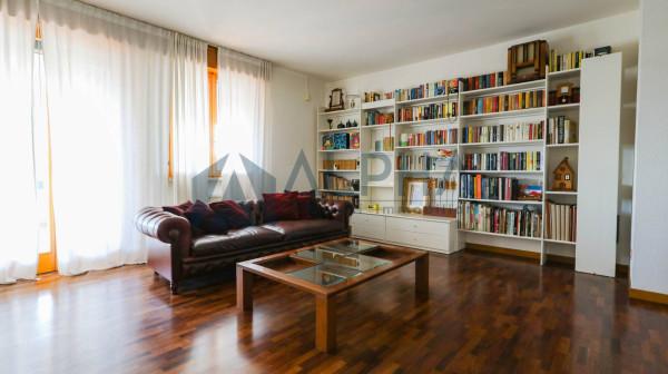 casa indipendente in vendita a Forlì in zona Centro Storico