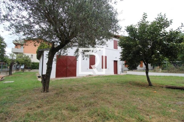 casa indipendente in vendita a Forlì in zona Cava