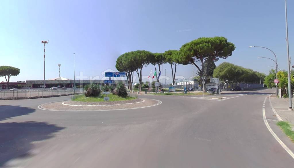 negozio in vendita a Forlì in zona Cava