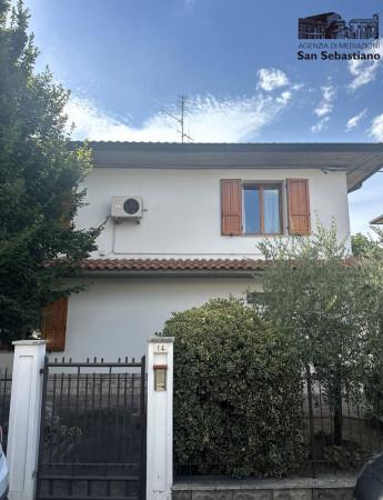casa indipendente in vendita a Forlì in zona Quattro