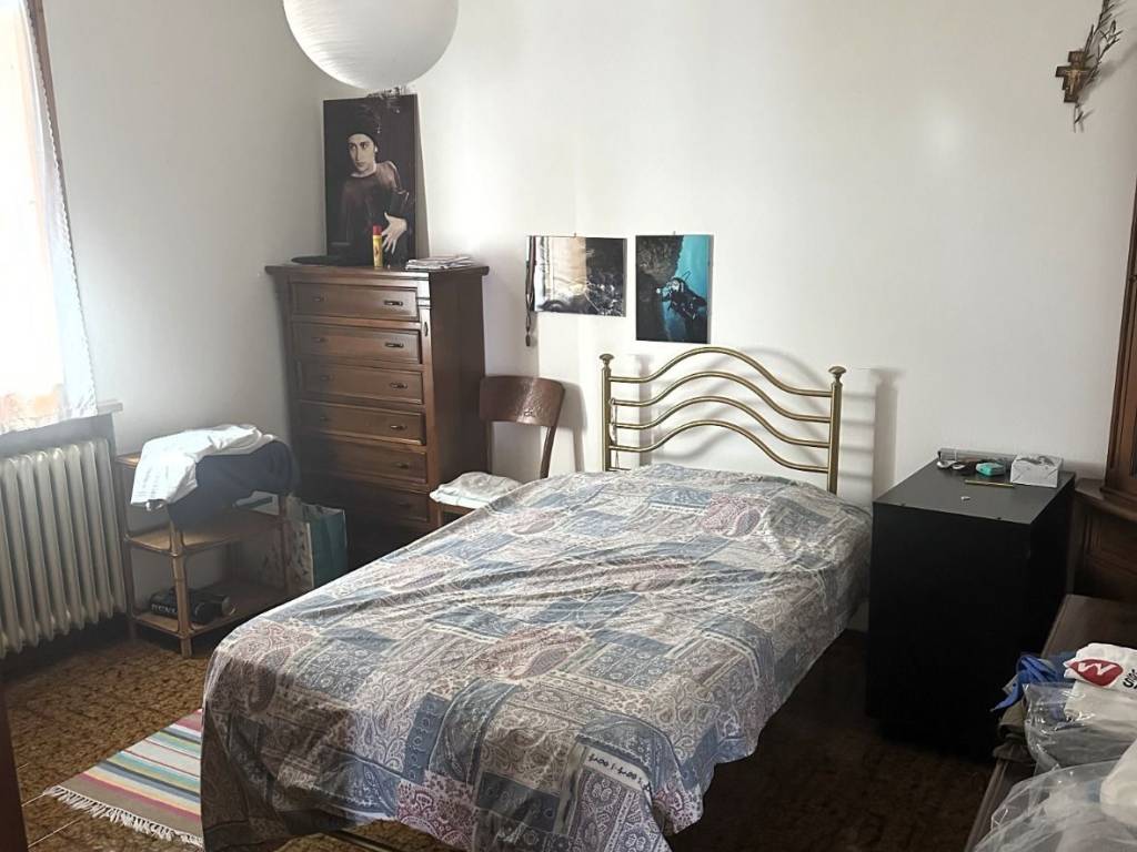 casa indipendente in vendita a Forlì in zona Quattro