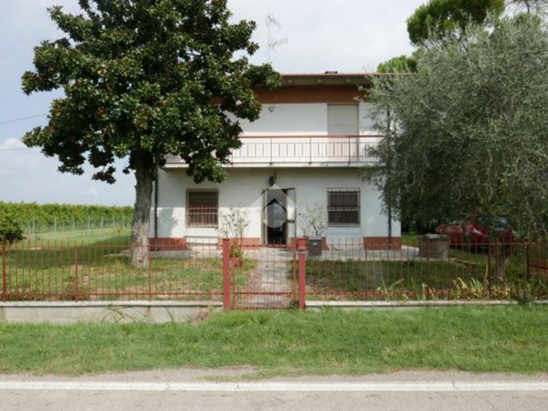 casa indipendente in vendita a Forlì in zona Roncadello