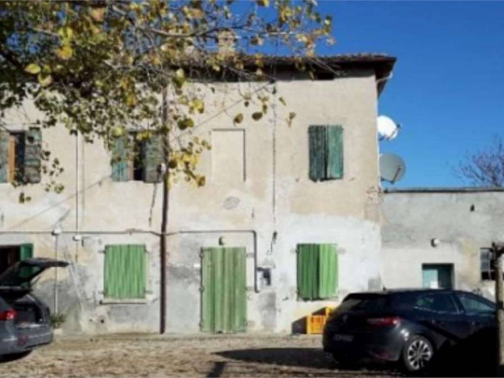 casa indipendente in vendita a Forlì in zona Casemurate
