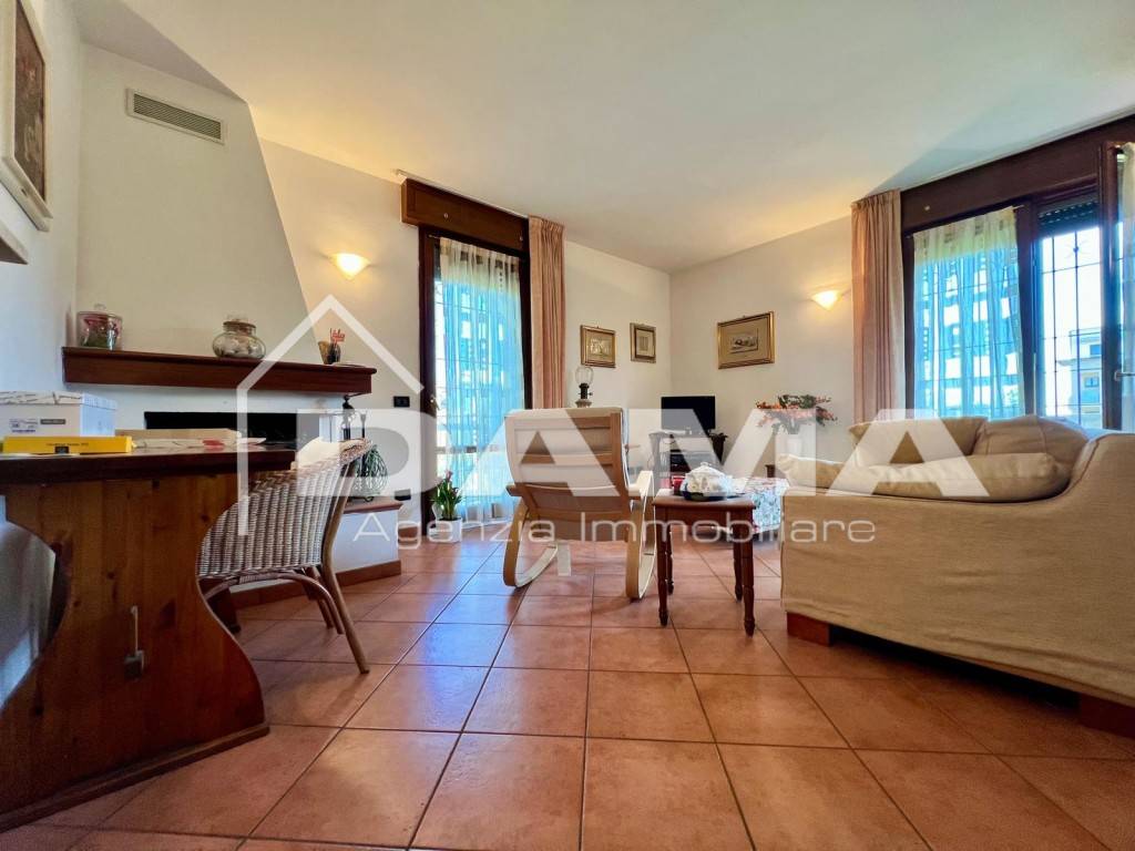 casa indipendente in vendita a Forlì in zona Romiti