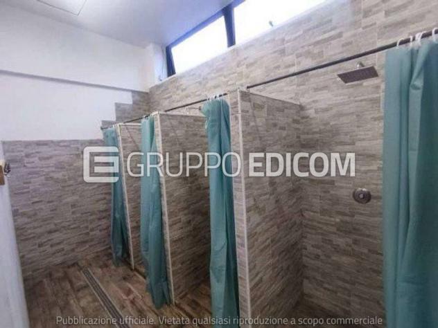 negozio in vendita a Forlì in zona Cava