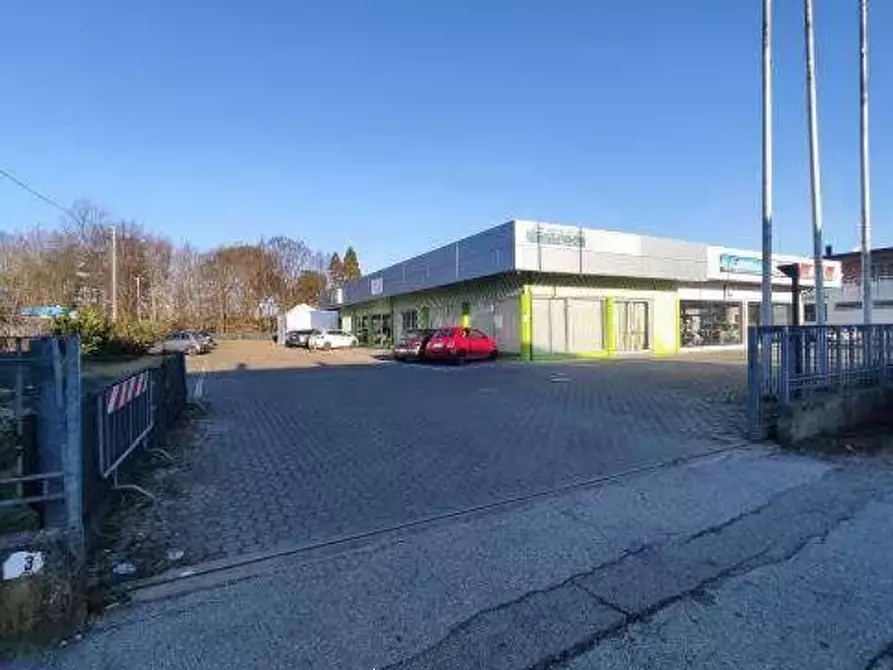 negozio in vendita a Forlì in zona Cava
