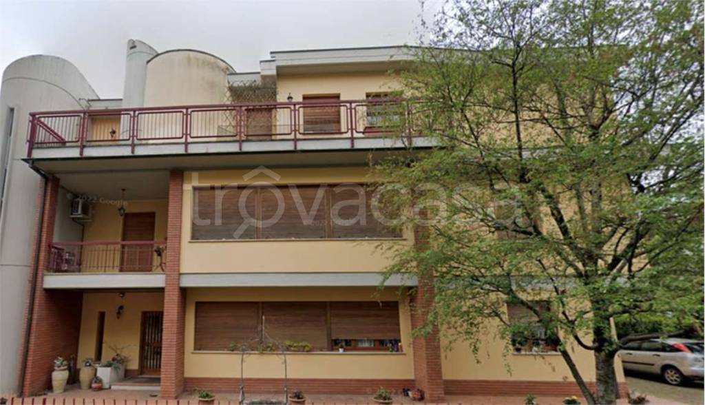 appartamento in vendita a Forlì in zona Quattro