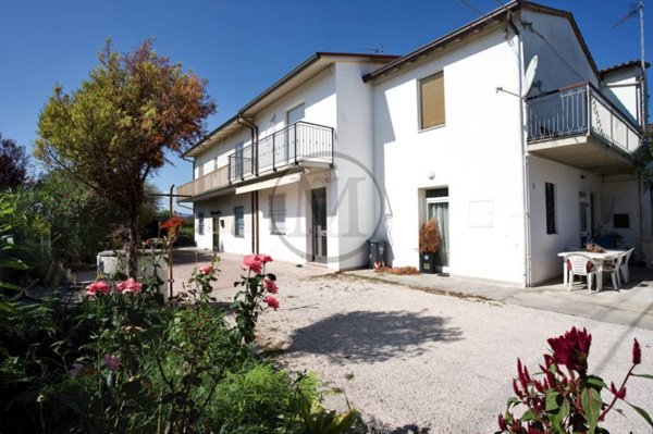 casa indipendente in vendita a Forlì in zona Villafranca di Forlì