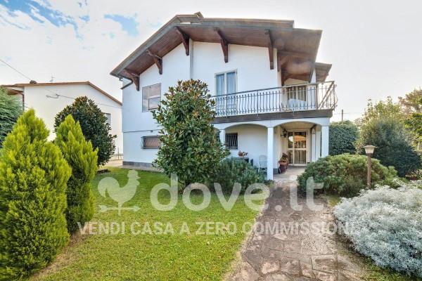 casa indipendente in vendita a Forlì in zona Carpena