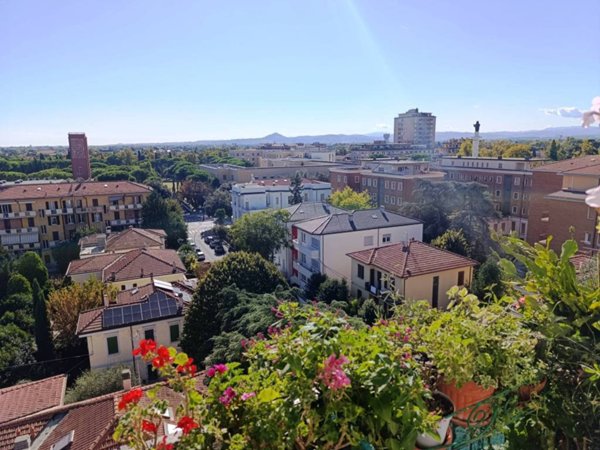 appartamento in vendita a Forlì in zona Musicisti / Grandi Italiani