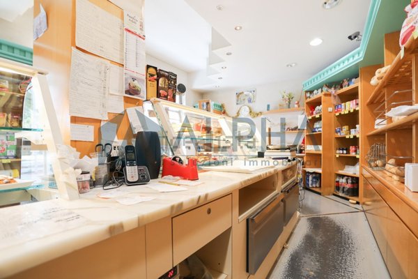 locale commerciale in vendita a Forlì in zona Ronco