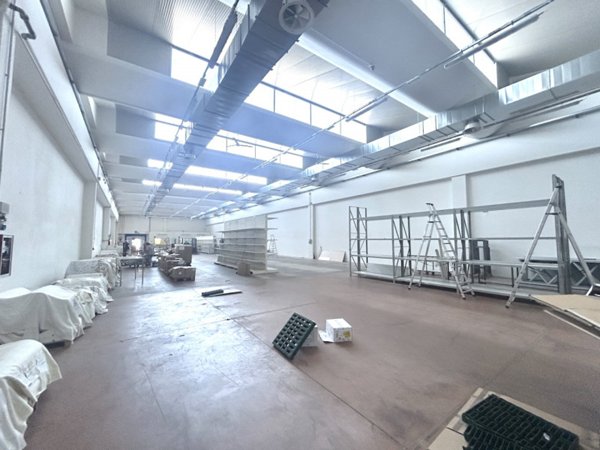 negozio in vendita a Forlì