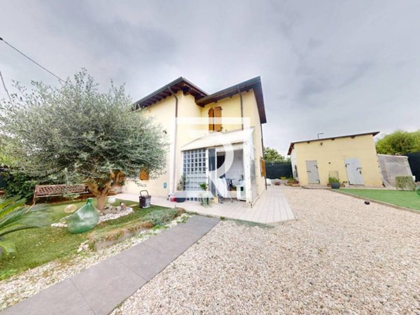 casa indipendente in vendita a Forlì in zona Pieve Acquedotto
