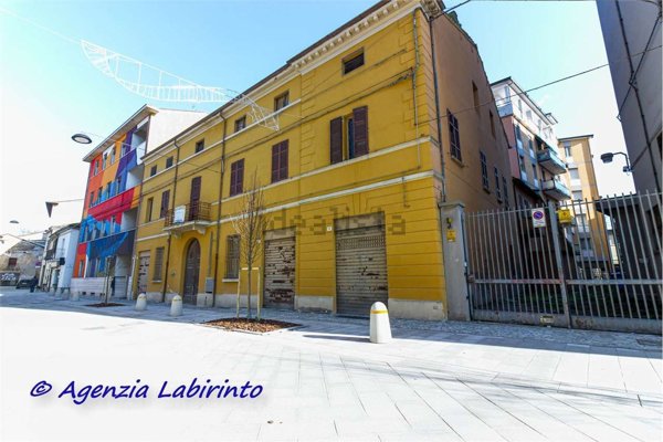 casa indipendente in vendita a Forlì in zona Centro Storico