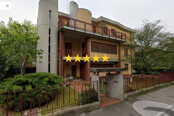 casa indipendente in vendita a Forlì