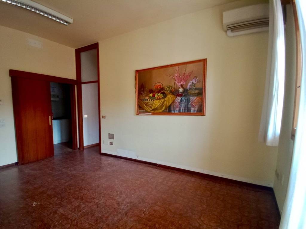 appartamento in vendita a Forlì in zona Romiti