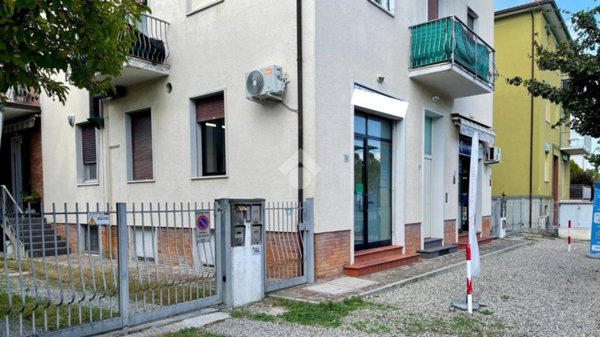 negozio in vendita a Forlì