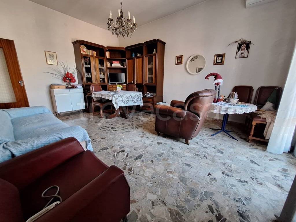 casa indipendente in vendita a Forlì in zona Vecchiazzano