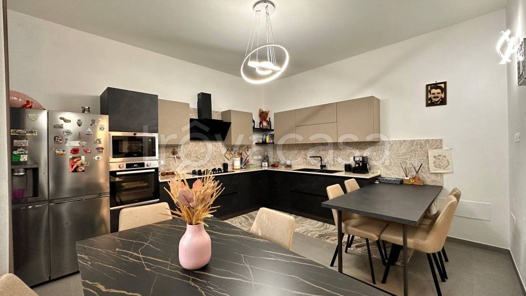 casa indipendente in vendita a Forlì in zona Ronco