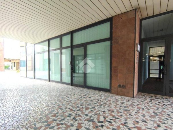 ufficio in vendita a Forlì in zona Ospedaletto