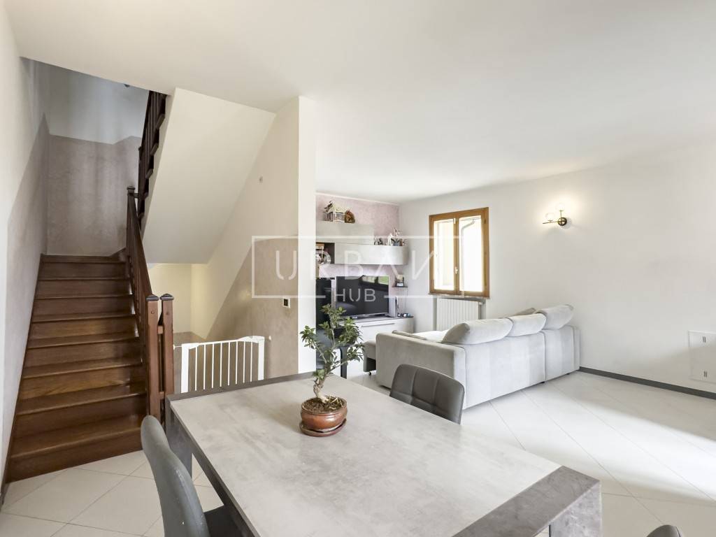 casa indipendente in vendita a Forlì in zona Carpinello