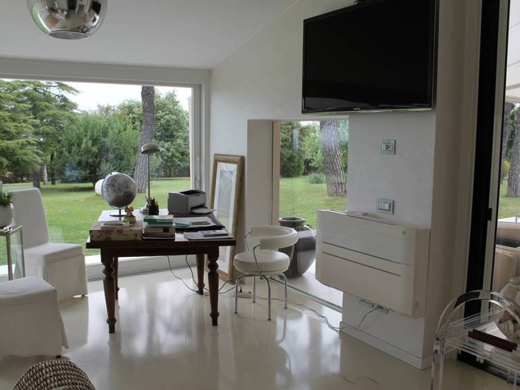 casa indipendente in vendita a Forlì in zona Vecchiazzano