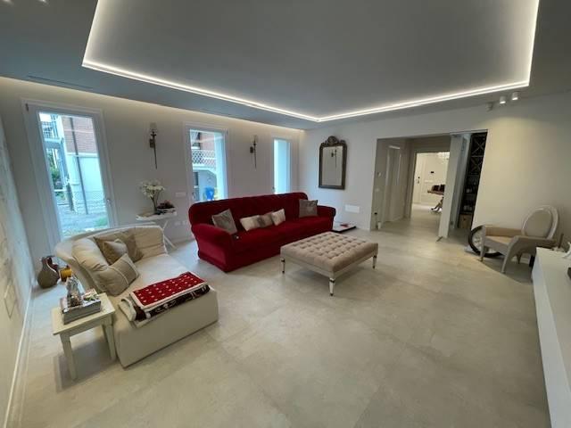 casa indipendente in vendita a Forlì