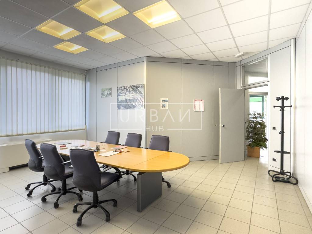 ufficio in vendita a Forlì in zona Coriano