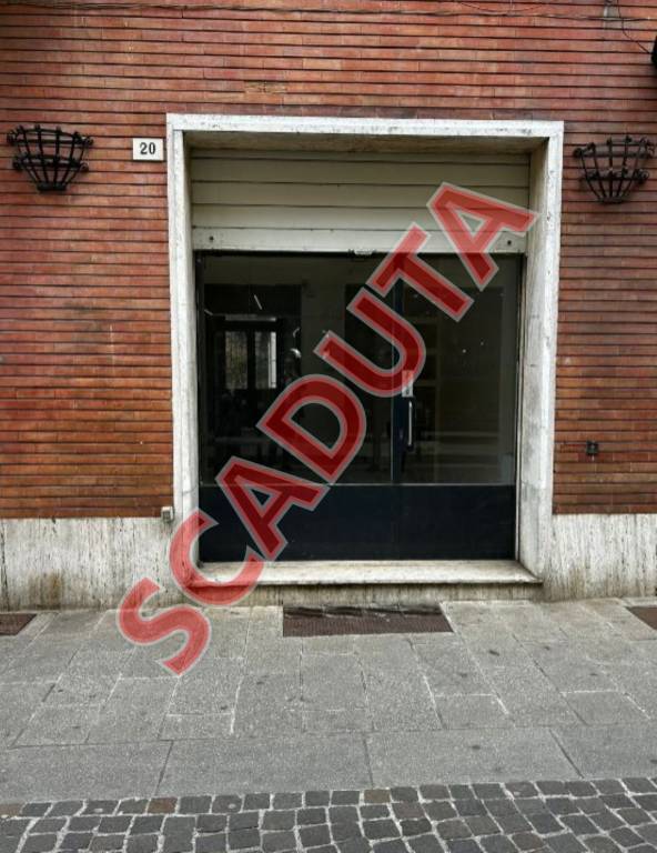 negozio in vendita a Forlì in zona Centro Storico