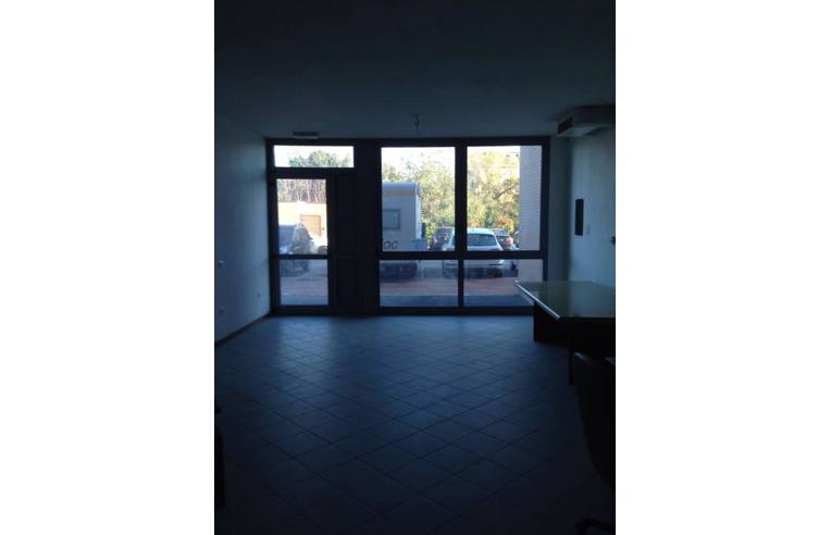 ufficio in vendita a Forlì