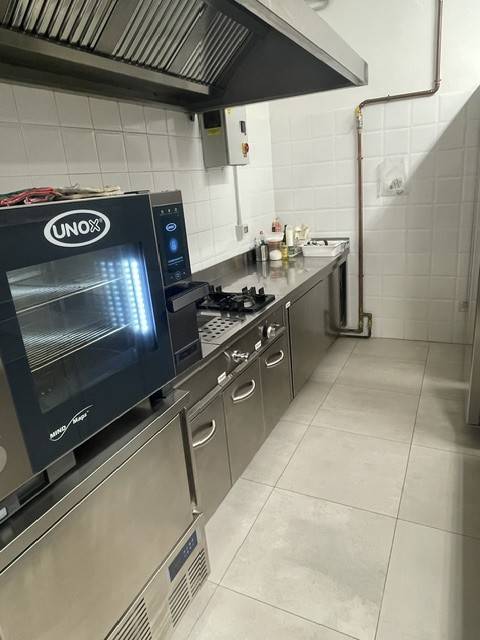 negozio in vendita a Forlì in zona Selva