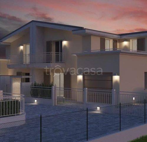 casa indipendente in vendita a Forlì in zona Quattro