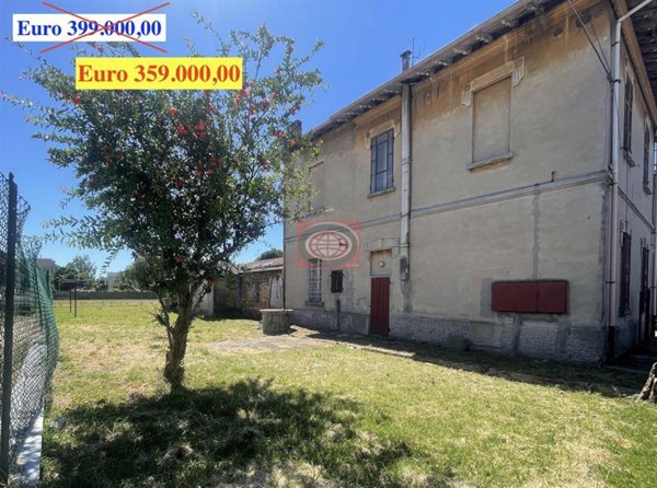 casa indipendente in vendita a Forlì in zona Centro Storico