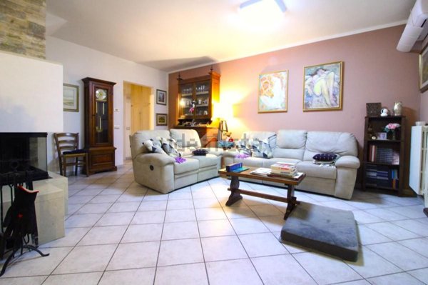 casa indipendente in vendita a Forlì