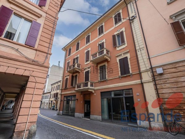 appartamento in vendita a Forlì in zona Centro Storico