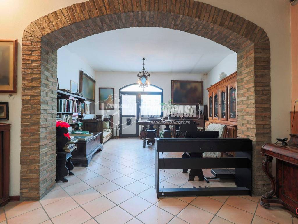 casa indipendente in vendita a Forlì in zona Centro Storico